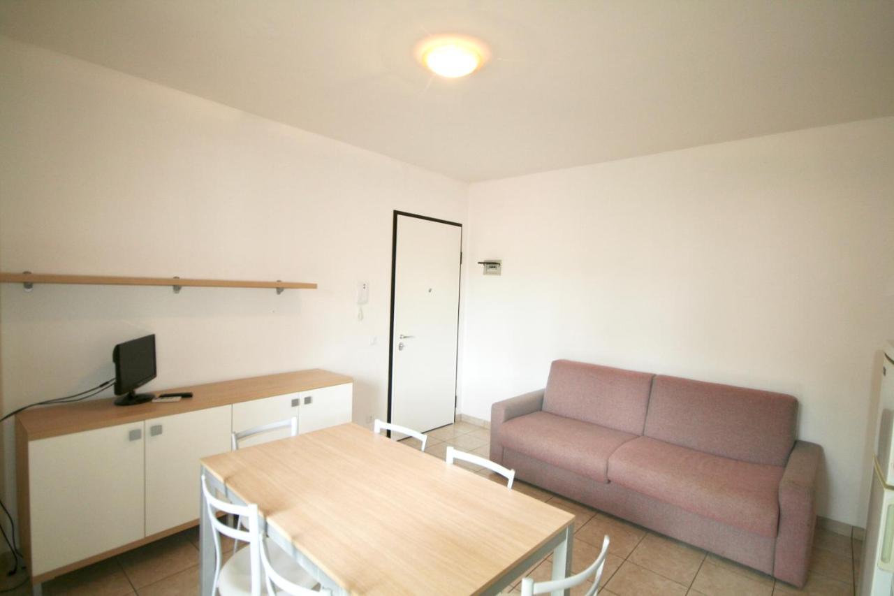 Ba- Tintoretto Apartments - 利尼亚诺萨比亚多罗 外观 照片